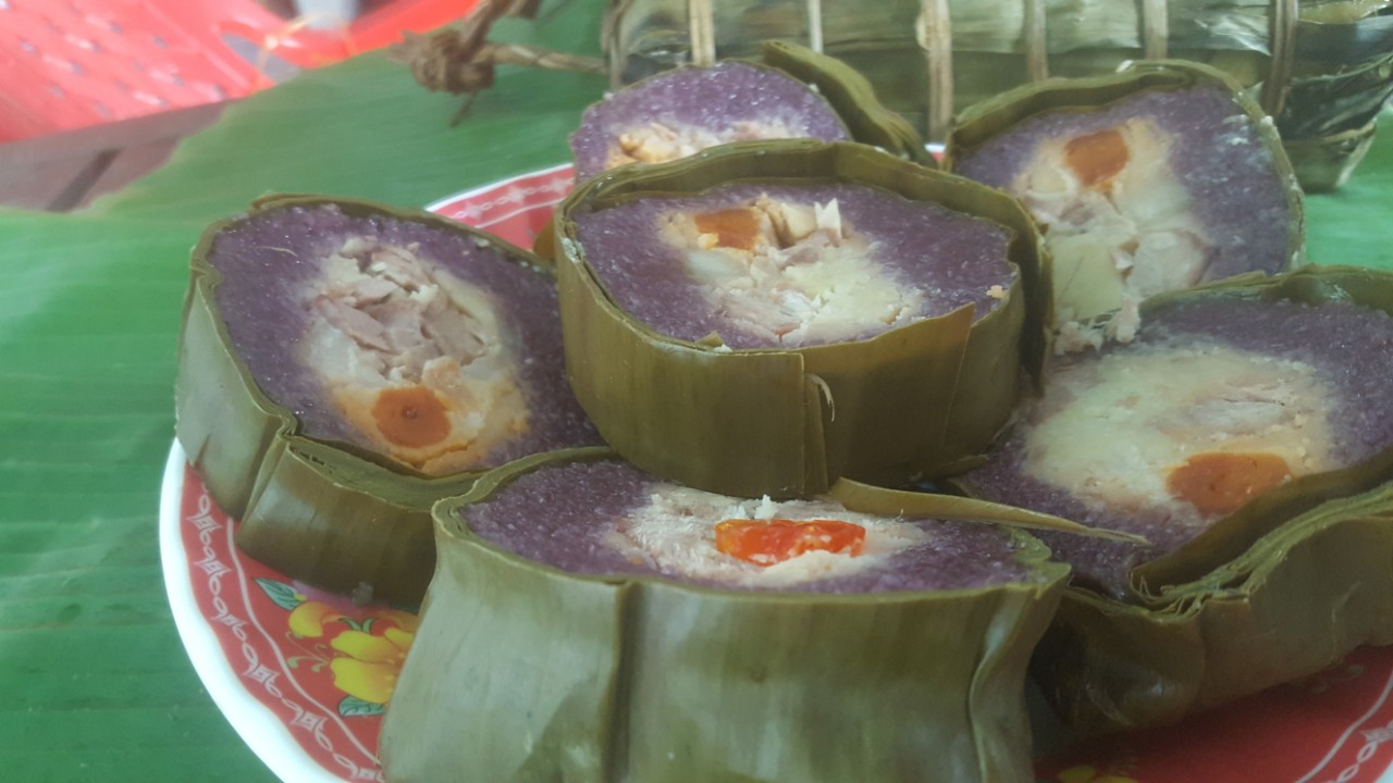 Bánh tét cô hường